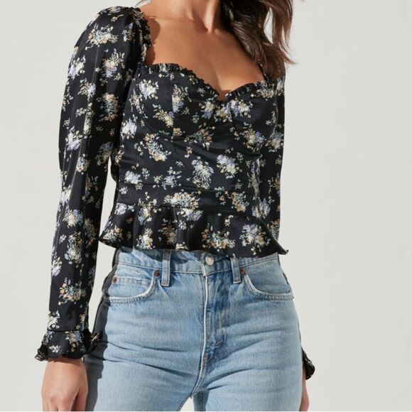 ASTR Floral Sweetheart Neck Underwire Satin Top - Picture 1 of 10